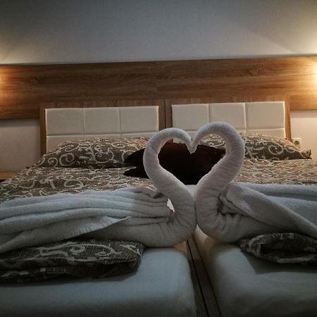 Rooms Aracic Славонський Брод Екстер'єр фото
