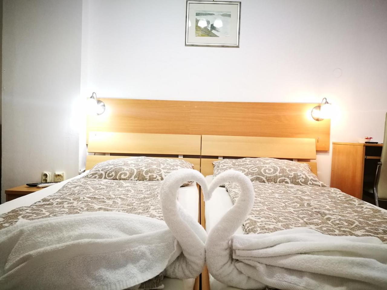 Rooms Aracic Славонський Брод Екстер'єр фото